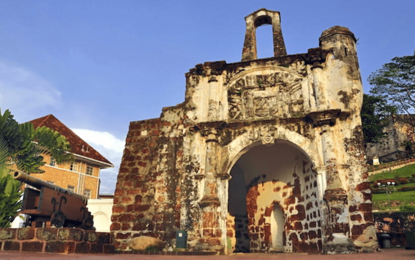 Kuala Lumpur Discovery: Shared Group Tour from Port Klang - Kuala Lumpur Railway Station and Merdeka Square: where the city shows its identity