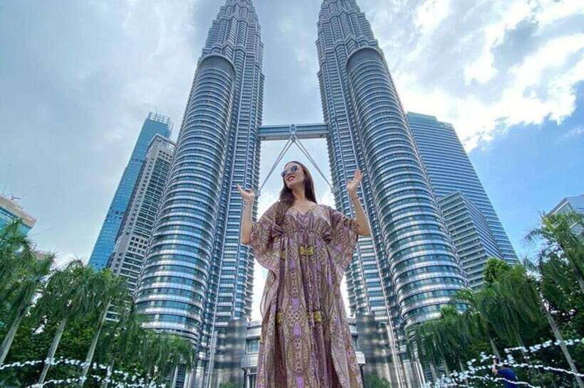 Kuala Lumpur: Full-Day Private City Highlights Tour - Chinatown’s Petaling Street and Little India’s Brickfields: where the day gets social