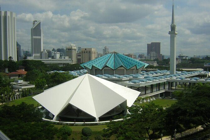 Kuala Lumpur Half Day City Private Tour - How the private format helps you see Kuala Lumpur faster