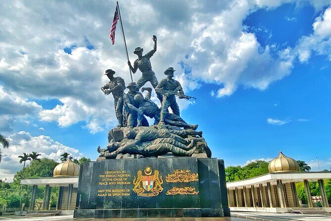 Kuala Lumpur Half Day City Tour (Private Tour) - Petronas Twin Towers: classic photos, no ticket hassle