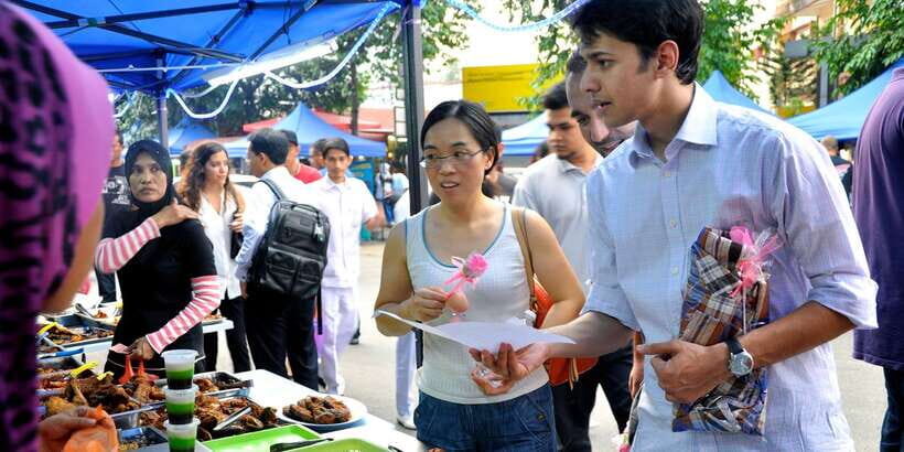Kuala Lumpur: Half Day Local Food Walking Tour - What to bring and what to expect from the walking