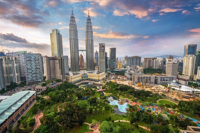 Kuala Lumpur Highlights Tour from Port Klang Cruise Terminal - Batu Caves Temple Visit: Golden Lord Murugan and the 272 Steps