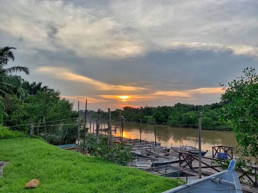 Kuala Lumpur: Kuala Selangor Fireflies and Blue Tears Tour - Blue Tears: the legend meets real bioluminescence