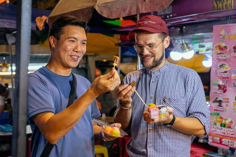 Kuala Lumpur: Local Street Food Night Tour - Stop 3 at Mamak SK Corner: paper dosa and teh tarik