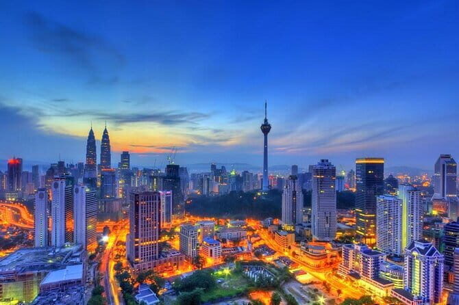Kuala Lumpur: Nightlife Walking Tour with Local Guide - UR-MU (Urban Museum): Contemporary Art Without the Museum Detour