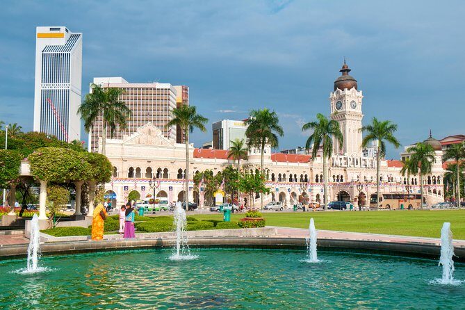 Kuala Lumpur Notable Landmarks & City Highlights Tour - Istana Negara from the outside: royal exterior and the guard change