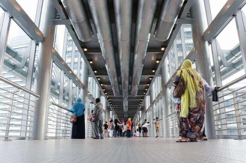 Kuala Lumpur Petronas Towers e-Tickets - Facilities at the towers: bathrooms, gift shops, and comfort breaks