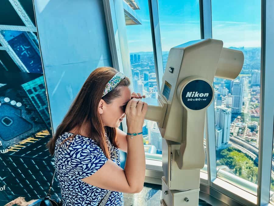 Kuala Lumpur: Petronas Twin Towers Entry E-Ticket - Entering smoothly: what check-in feels like in the KLCC area