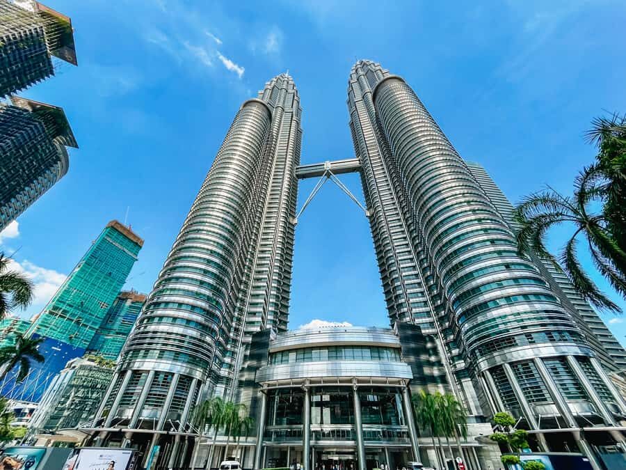 Kuala Lumpur: Petronas Twin Towers Entry E-Ticket - The elevator ride up to Level 86: fast height, big first impression