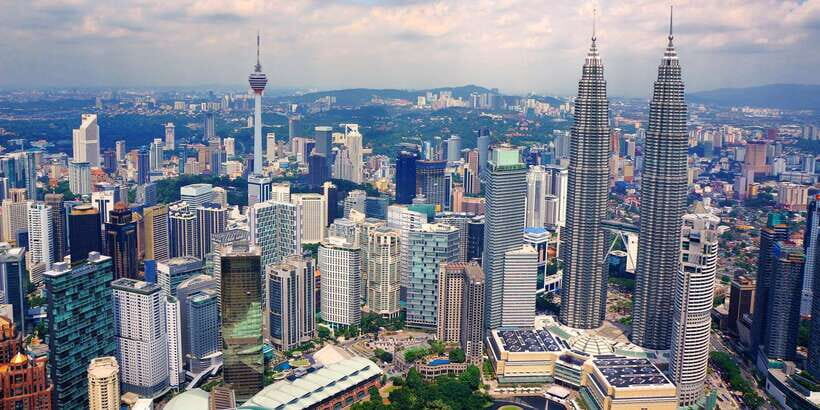 Kuala Lumpur: Private Customized Walking Tour with a Local - Walking Smart: Street Art, Temples, and Photo Spots Your Guide Can Build
