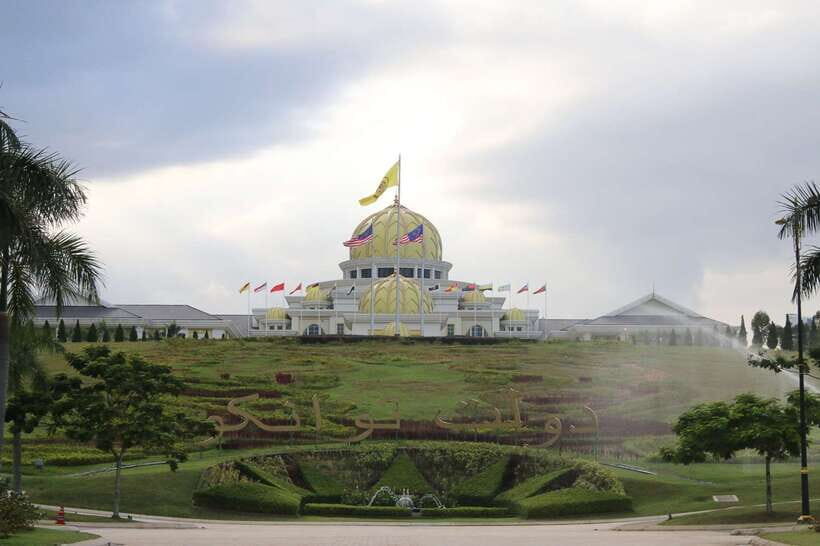 Kuala Lumpur: Private Half-Day City Tour - King’s Palace Area (Istana Negara): Royal Malaysia on the Clock