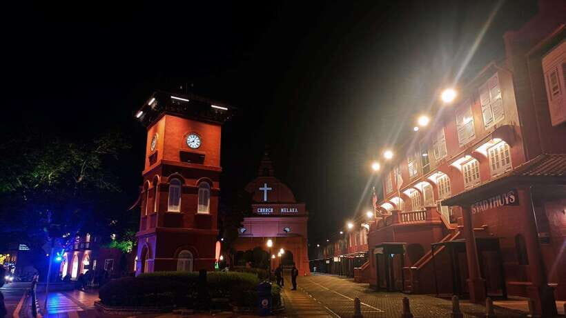 Kuala Lumpur: Private Malacca Night Tour w/Cruise & Trishaw - First stop: why this Malacca plan works at night