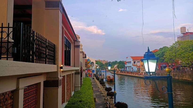 Kuala Lumpur: Private Malacca Night Tour w/Cruise & Trishaw - St. Paul’s Hill viewpoints: ruins with real perspective