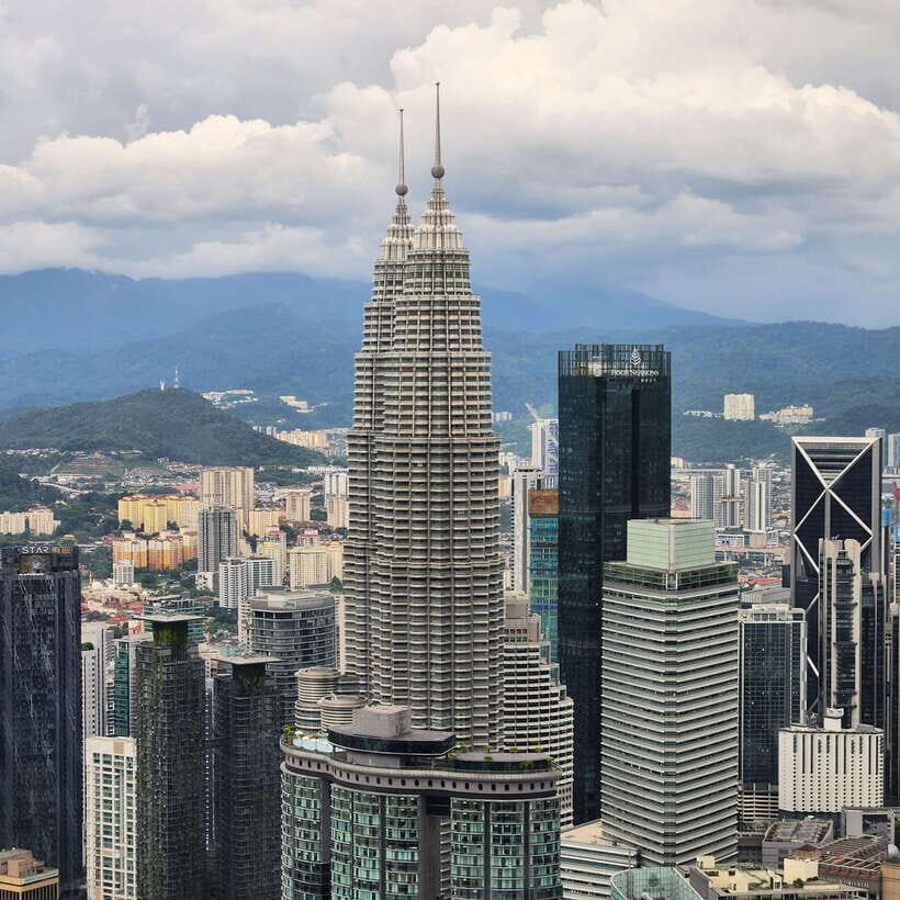 Kuala Lumpur: Private Sightseeing Tour with Pickup - Entering The KL Power-Centers in One 3.5 Hours