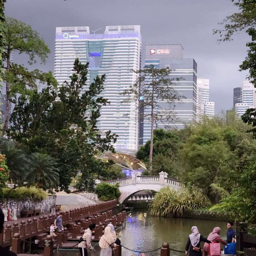 Kuala Lumpur: Private Sightseeing Tour with Pickup - Istana Negara: Royal Residence, Minimal Stop, Big Meaning