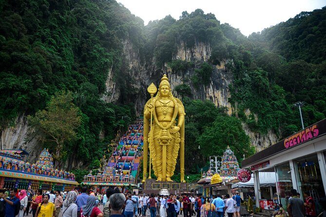 Kuala Lumpur Private Tour to Batu Caves Hotsprings And Waterfalls - Selayang Hot Spring (Kolam Air Panas): Mineral baths, possible closures, and real vibe checks