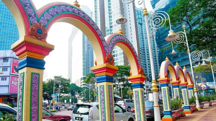 Kuala Lumpur: Sightseeing, Markets, and Food Night Tour - Maha Mariamman Temple (1873): seeing KL’s older spiritual layer