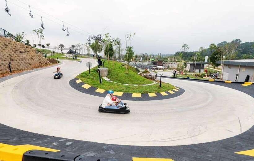 Kuala Lumpur: Skyline Luge Admission Ticket - Skyride chairlift: the scenic pause before the tunnels