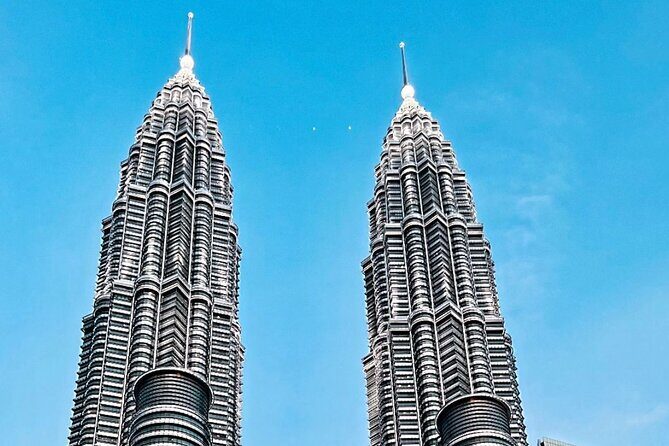 Kuala Lumpur Sunset Evening Cycling Tour - Group size and ride feel: 30 people maximum