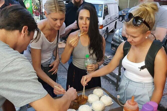 Kuala Lumpur Walk, Eat & See Tour - Petaling Street Market: the fake-market idea, plus street art back alleys