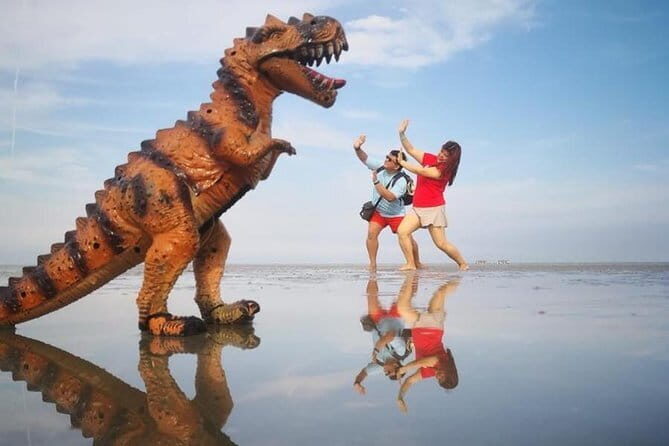 Kuala Selangor Sky Mirror Experience – Natural Mirror Beach Tour - How the Sky Mirror works (and why it feels a little magical)