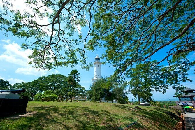 Kuala Selangor Tour from Kuala Lumpur with Fireflies Boat Ride and Seafood Dinner - Kampung Kuantan at dusk: Seafood dinner and the shift into night mode