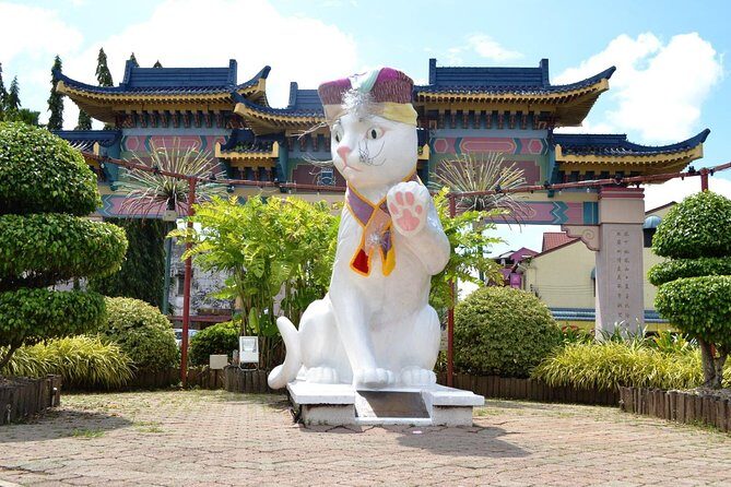 Kuching Half Day City Tour - Carpenter Street and Old Kuching alleys: the easiest way to feel the city