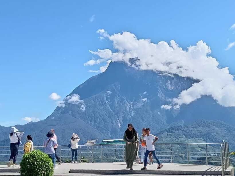 Kundasang : Poring Hot Spring + Desa & Meal Shared Tour - Timing, Timing, Timing: Why the Day Can Feel Long in a Van