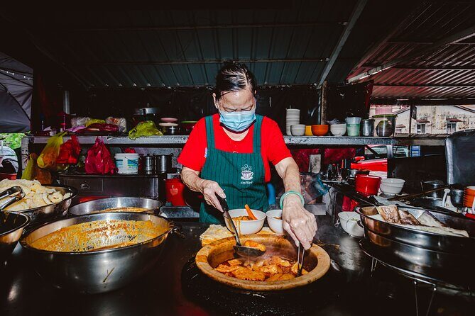 Laksa Lanes Kuala Lumpur Food Tour with 14+ Tastings - Central Market to Petaling Street: How the Tour Feels