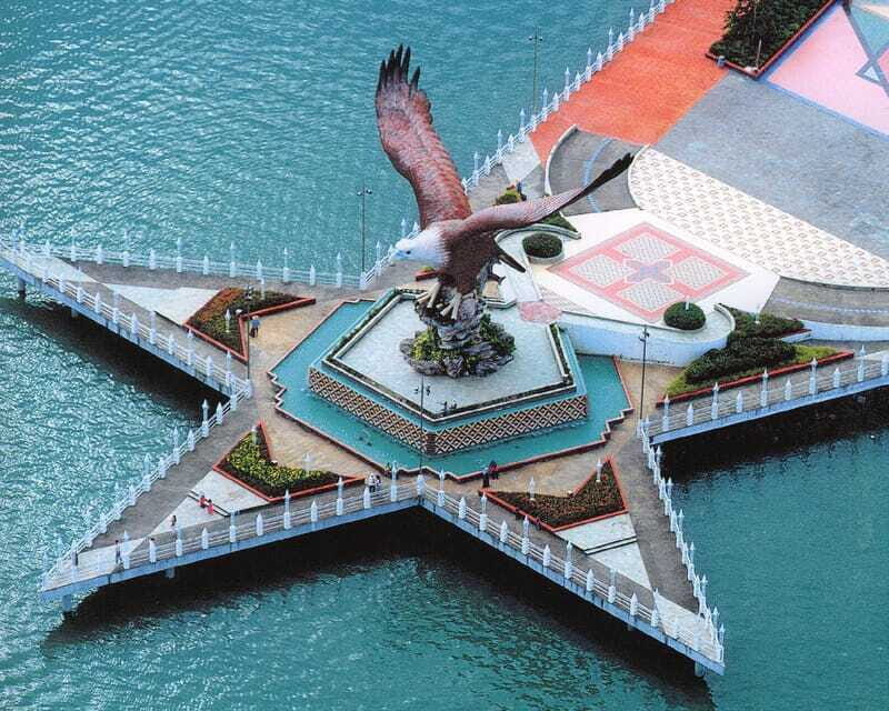 Langkawi: 6-Hour Private Island Highlights Tour - Choosing Your Stops: Landmark, Beach, Waterfall, Your Way