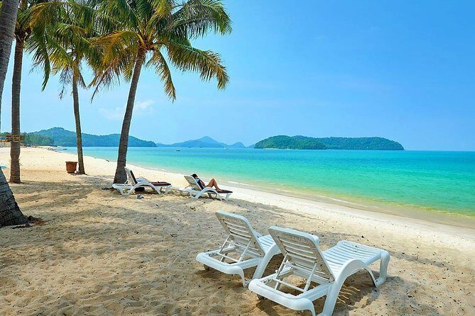 Langkawi: Flexible 6 Hours Tour - Kuah: duty-free browsing, seafood stalls, and night markets
