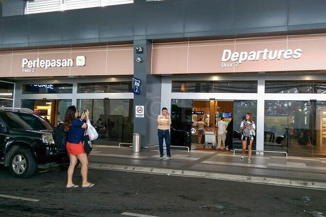 Langkawi International Airport to Hotel Private Transfer(Arrival) - Transfer timing: 15–20 minutes vs 30–40 minutes