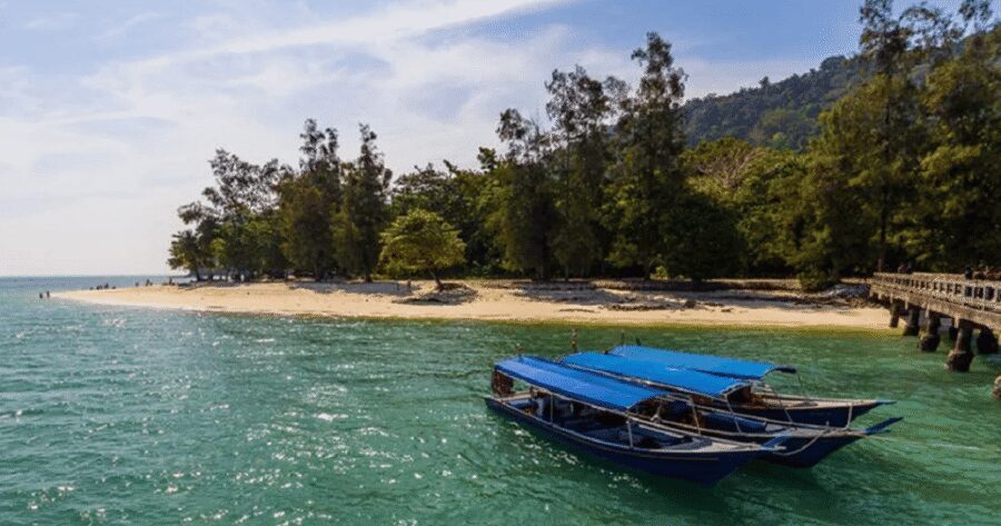 Langkawi: Island Hopping Shared Boat Tour - Group Size, Pace, and Comfort: Fast Boats, Steady Moves, Real Life Logistics