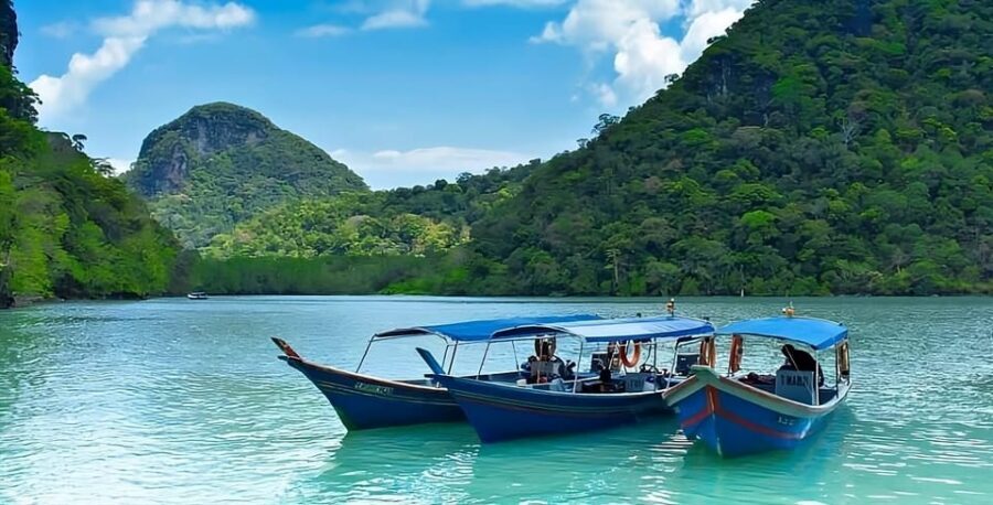 Langkawi: Island Hopping Shared or Private Boat Options - Key things to know before you go