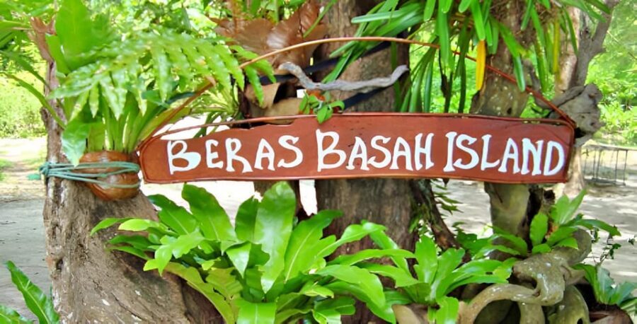Langkawi: Island Hopping Shared or Private Boat Options - Pulau Singa Besar: a quick island stop with less hype