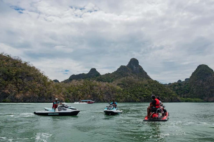 Langkawi: Jet Ski Tour UNESCO Kilim Geopark Free Video - Mangroves, monkeys, and eagles: the wildlife value is real