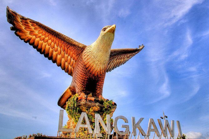 Langkawi Myth & Legend Tour MahsuriTomb TelagaTujuh BerasTerbakar - Who this private Langkawi tour fits best