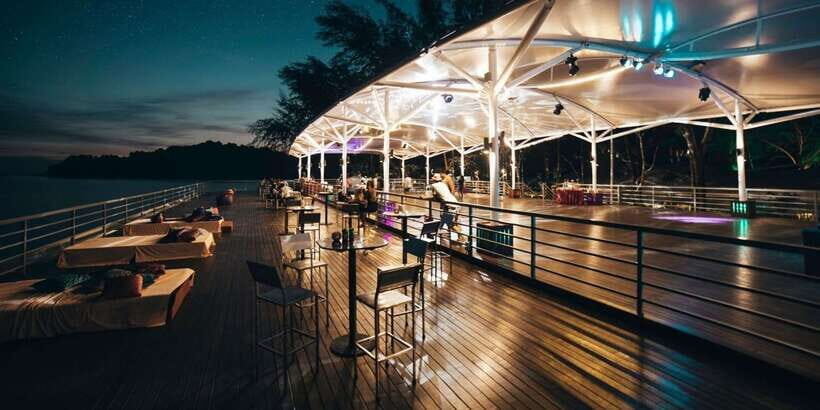 Langkawi: Paradise 101 Access with Paradise Package - Lunch, Drinks, and the Sunset Moment on the Lower Deck