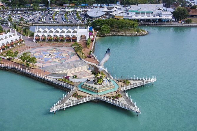 Langkawi Private Guided Tour - Top Highlights In a Day - Pickup, Minivan Comfort, and How the 6 Hours Typically Flows