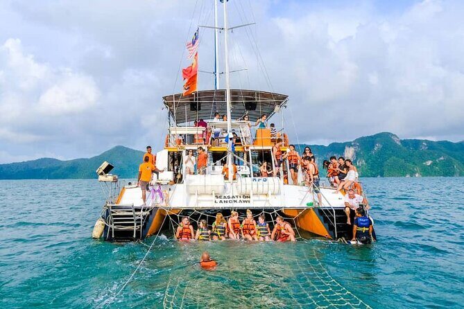 Langkawi Sunset Cruise - Entering Langkawi at 4:00 pm: timing and logistics that set the mood