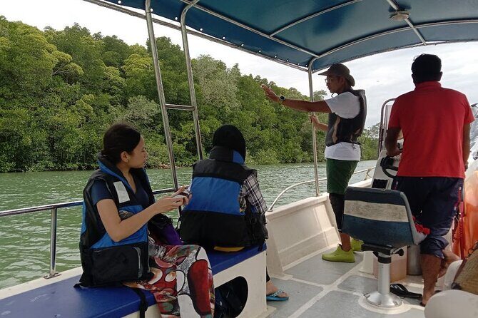 Lebam River Kayaking Adventure - Local Meal Time: When Seafood Plans Enter the Day