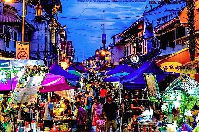 "Malacca After Dark: A Nighttime Adventure Through History" - Jonker Street Night Market: How to Spend Your Hour