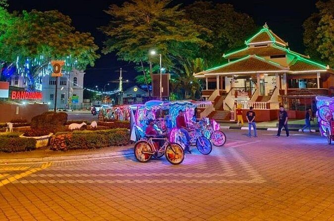 "Malacca After Dark: A Nighttime Adventure Through History" - Price and Logistics: What $64.99 Gets You
