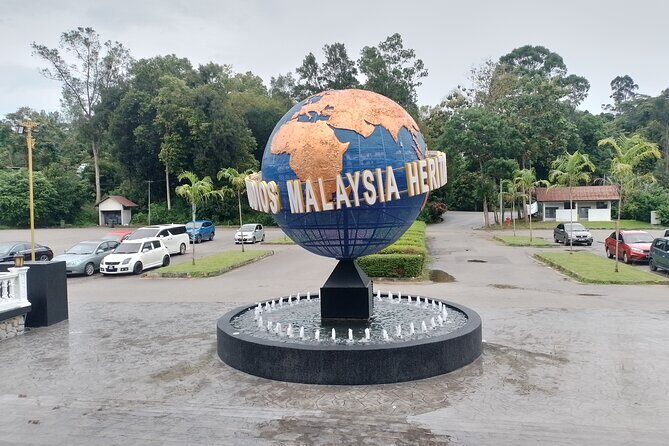 MALACCA DAY TRIP (Price based per Car) - Stop 1: Malacca Heritage Centre and the Butterfly + Reptile Sanctuary (1 Hour)