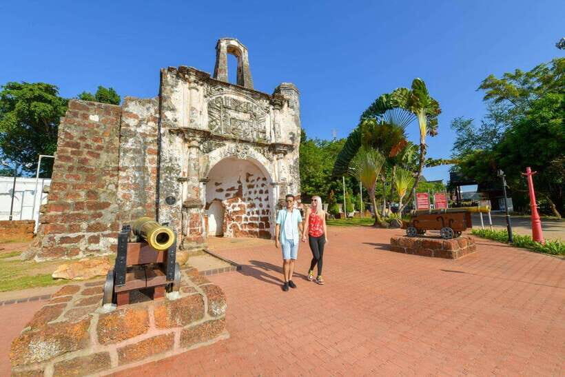 Malacca & Putrajaya Tour - Malacca River Walk and the Independence Memorial Moments
