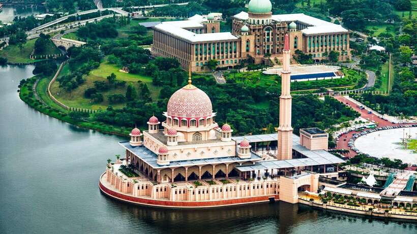 Malacca & Putrajaya Tour - The Putra Mosque and Putrajaya Lake Boat Ride: Optional, Worth Considering