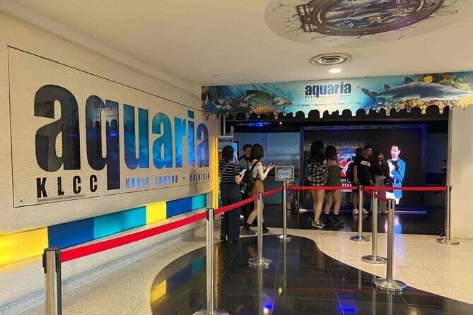 Malaysia: Aquaria KLCC Admission E-Ticket - What makes this aquarium special: a long glass tunnel plus big animals
