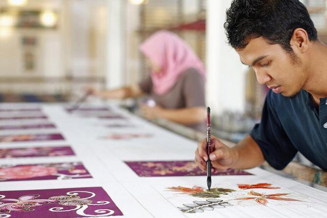 Malaysia Countryside and Batucaves from Kuala Lumpur - Batik making at Batik Chong, then shopping time at Jadi Batek