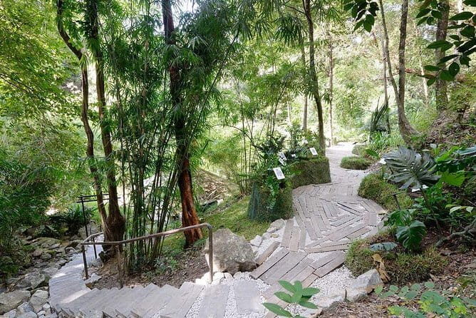 Malaysia: Penang Tropical Spice Garden Guided Tours Tickets - Guided Tour vs Audio Style: How to Pick the Right Version