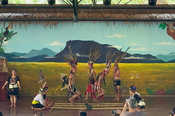 Mari-Mari Cultural Village Half Day Tour - Food and drink tastings: the included snacks are the fun part